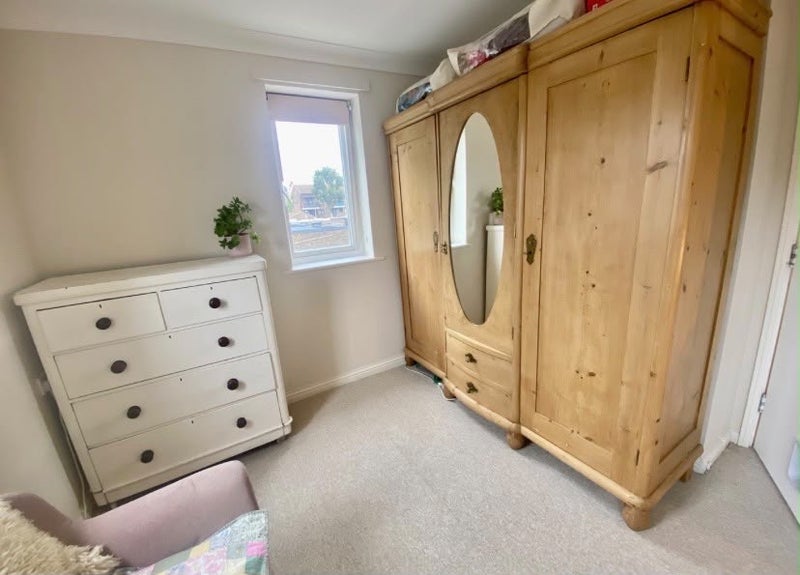 Room Brinkworth Way in Greater London