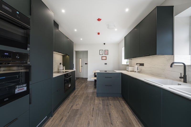 Room Douglas Road in Maidstone