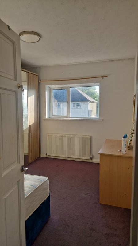 Room Pennard Place in Cardiff