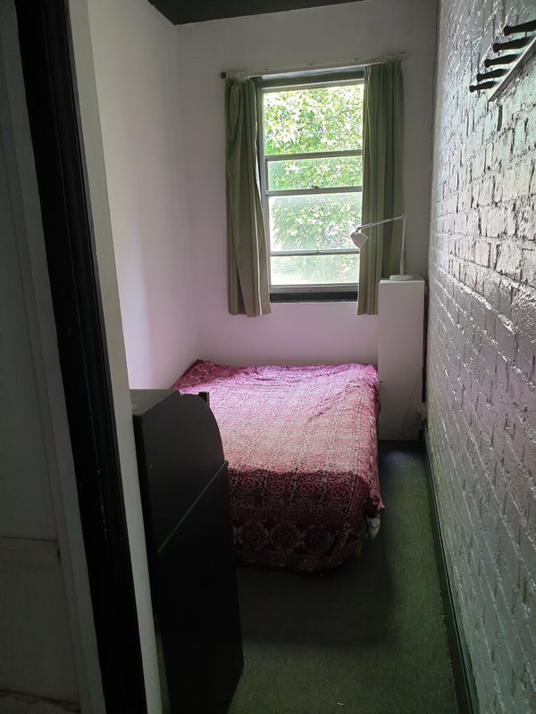 Room Grosvenor Avenue in Greater London