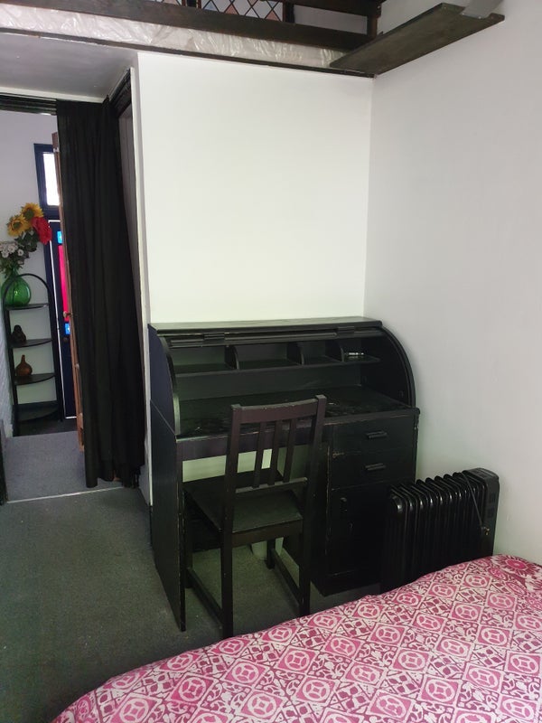 Room Grosvenor Avenue in Greater London