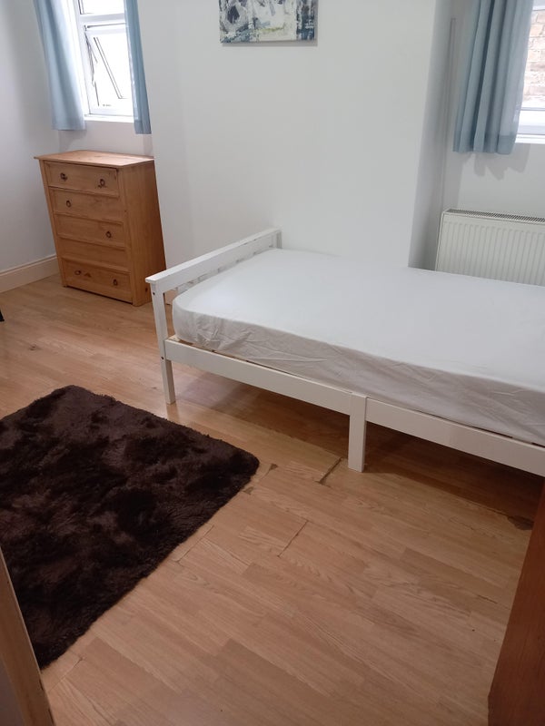 Room Earlham Grove in Greater London