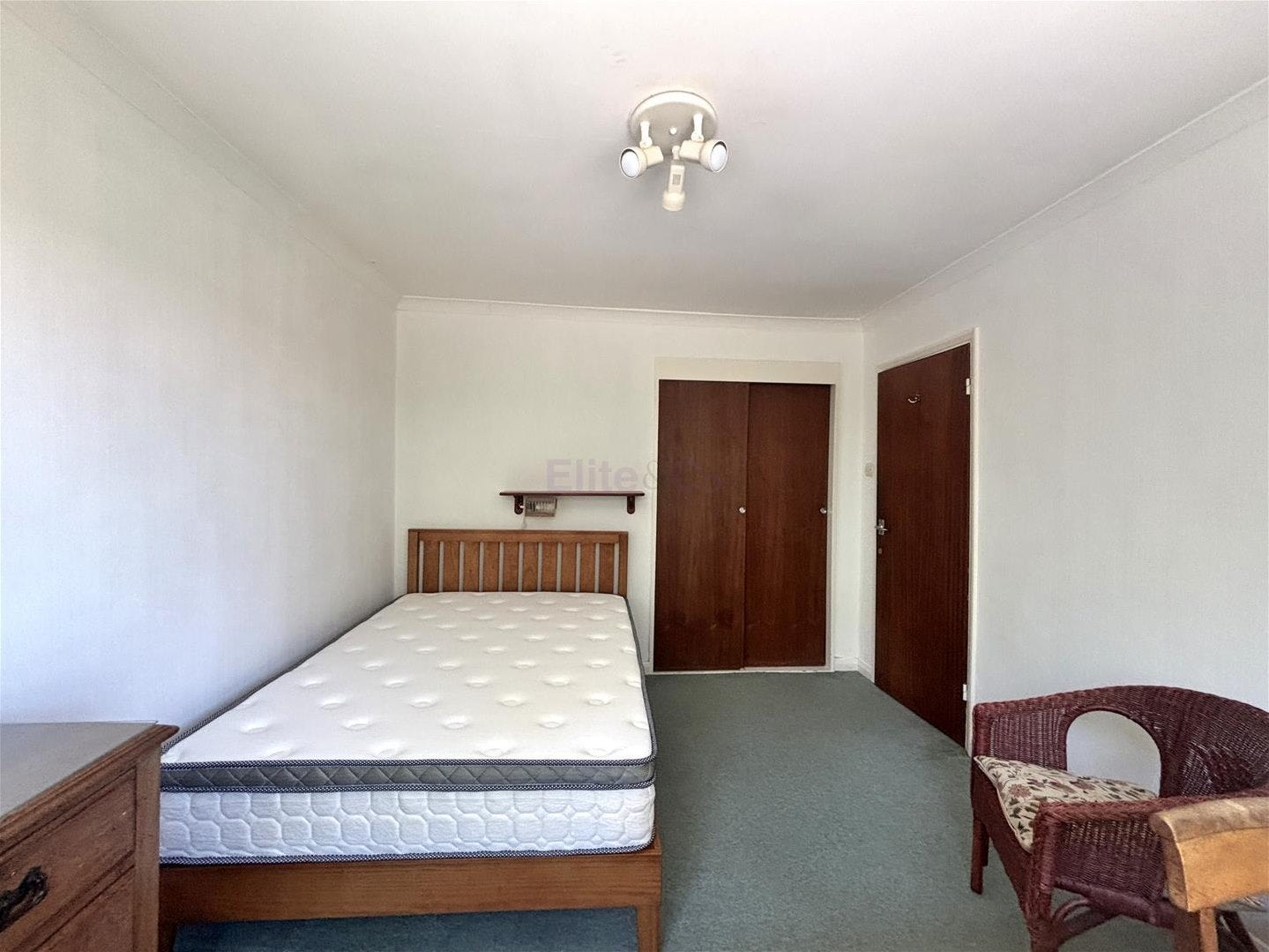 Room Thornton Dene in Greater London