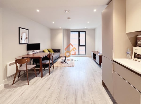 Flat Broad Law in Cramlington
