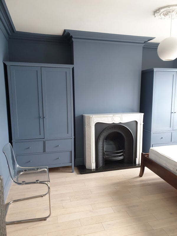 Room Links Road in Greater London