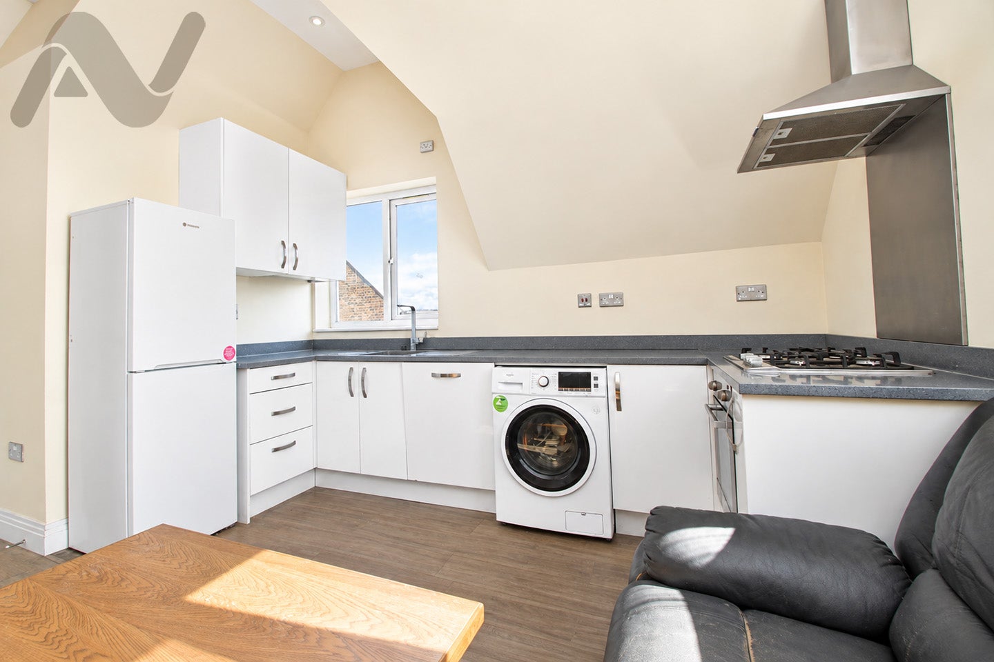 Flat Blackstock Road in Greater London