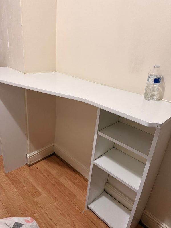 Room Rishworth Drive in Manchester
