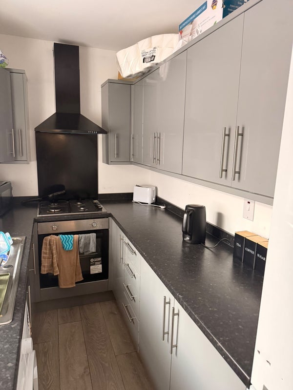 Room Rishworth Drive in Manchester