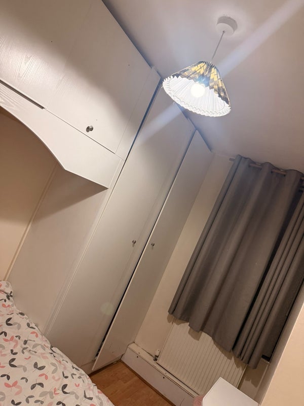 Room Rishworth Drive in Manchester