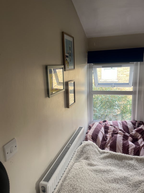 Room Longley Road in Greater London