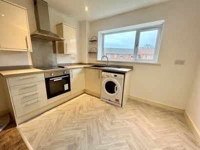 Flat Coopers Way in Blackpool