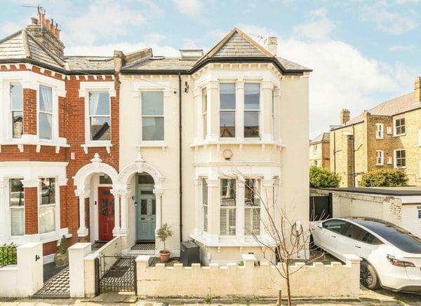 House Shandon Road in Greater London