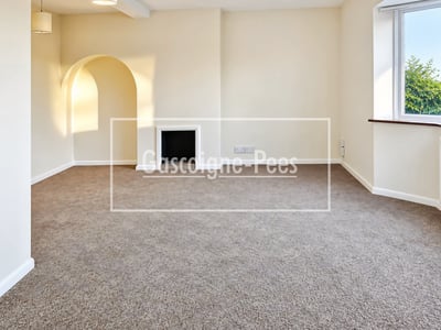 House Royal Drive in Reigate and Banstead