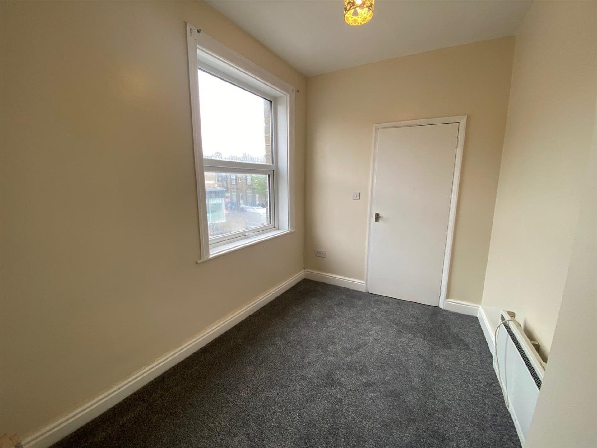 Flat Westbourne Road in Kirklees