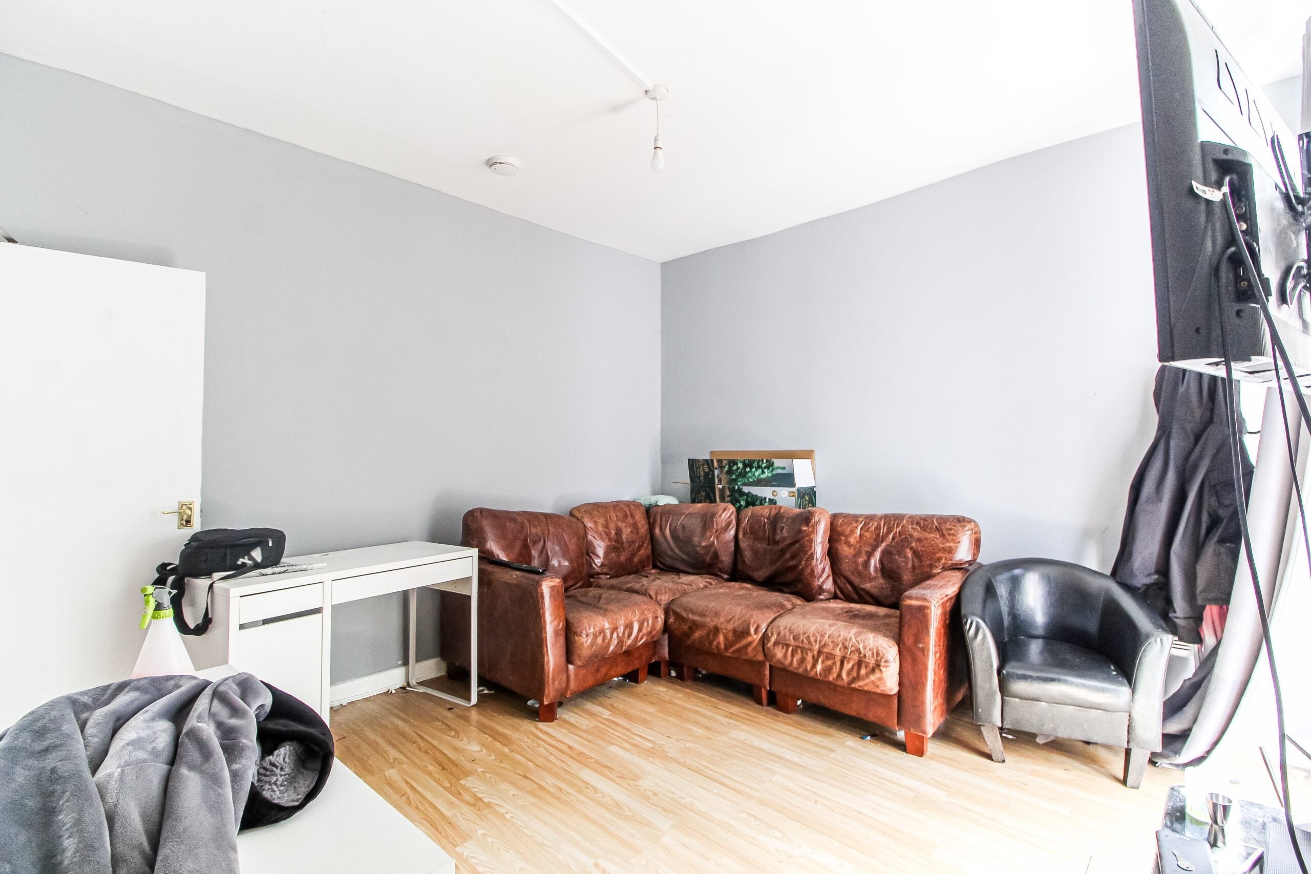 Room Brook Street in Pontypridd