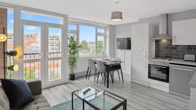 Flat Cambridge Heath Road in Greater London