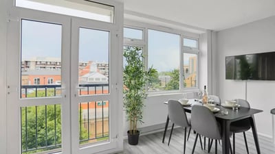 Flat Cambridge Heath Road in Greater London