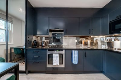 Flat McLeod's Mews in Greater London