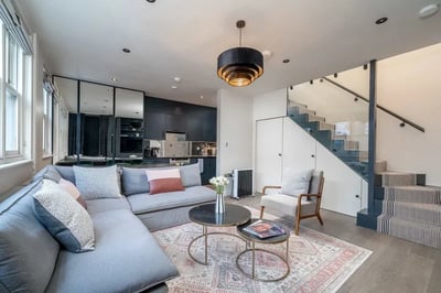 Flat McLeod's Mews in Greater London