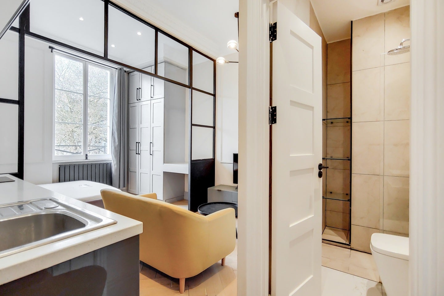 Flat Westbourne Terrace in City of Westminster