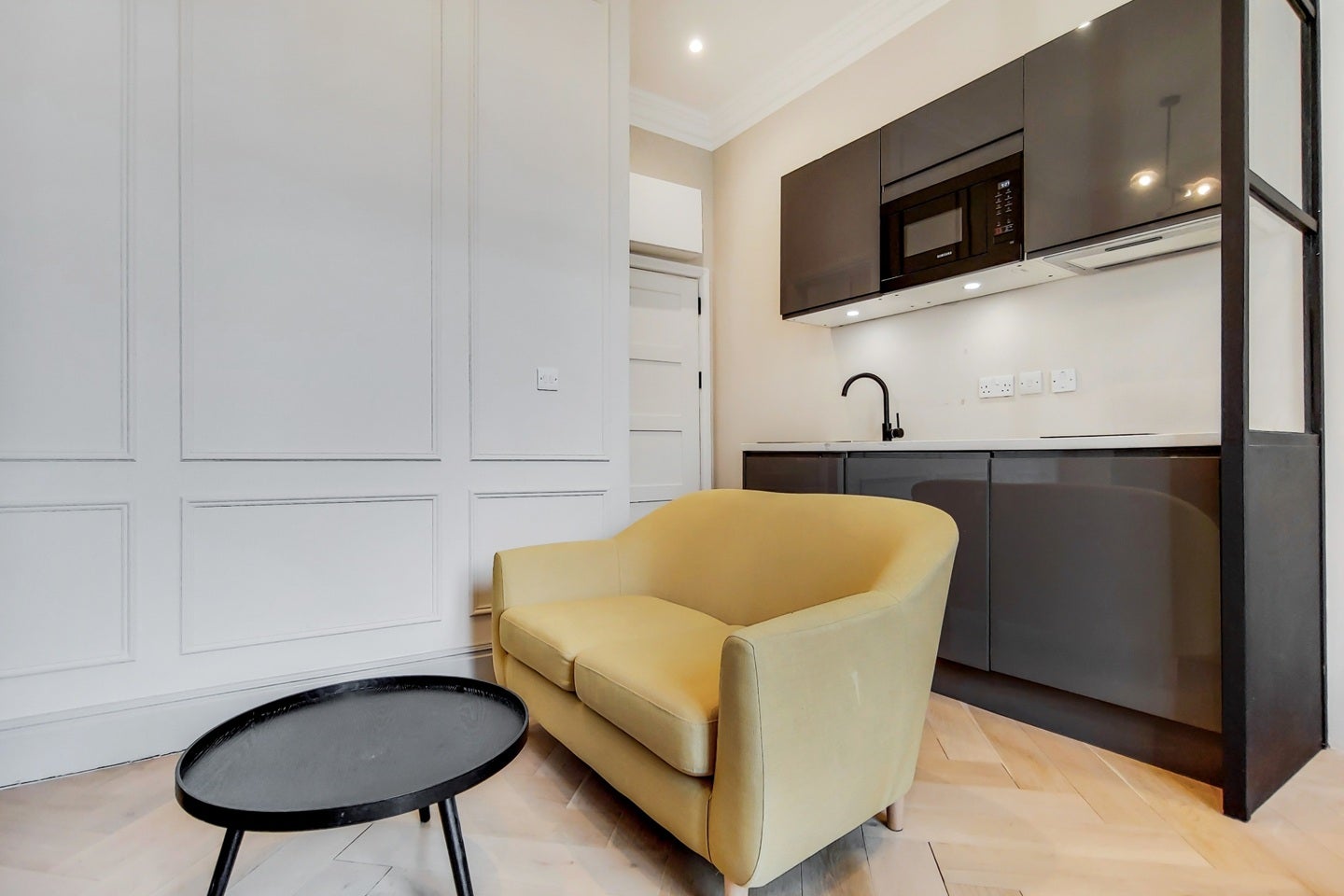 Flat Westbourne Terrace in City of Westminster