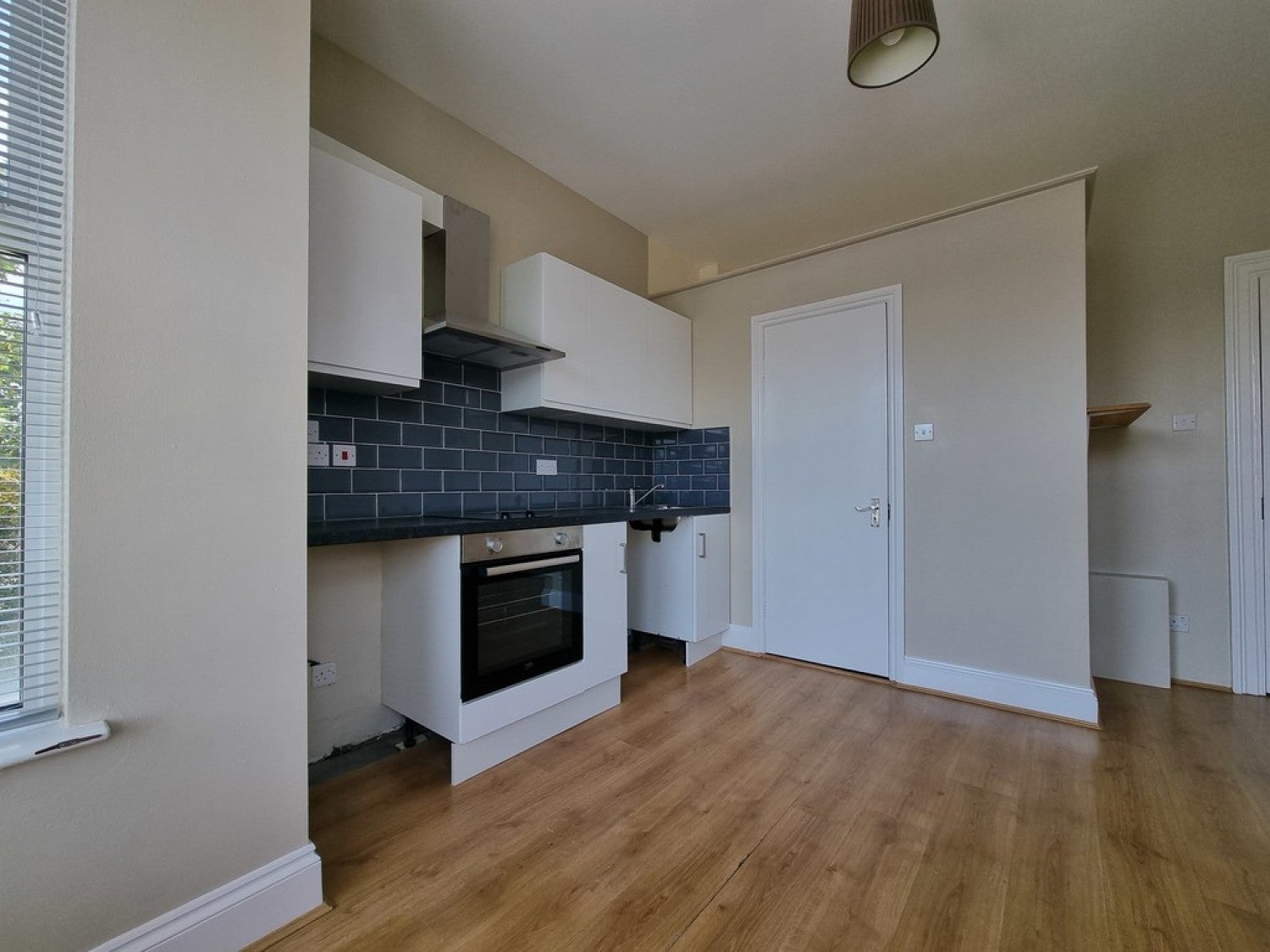 Flat York Road in Southend-on-Sea