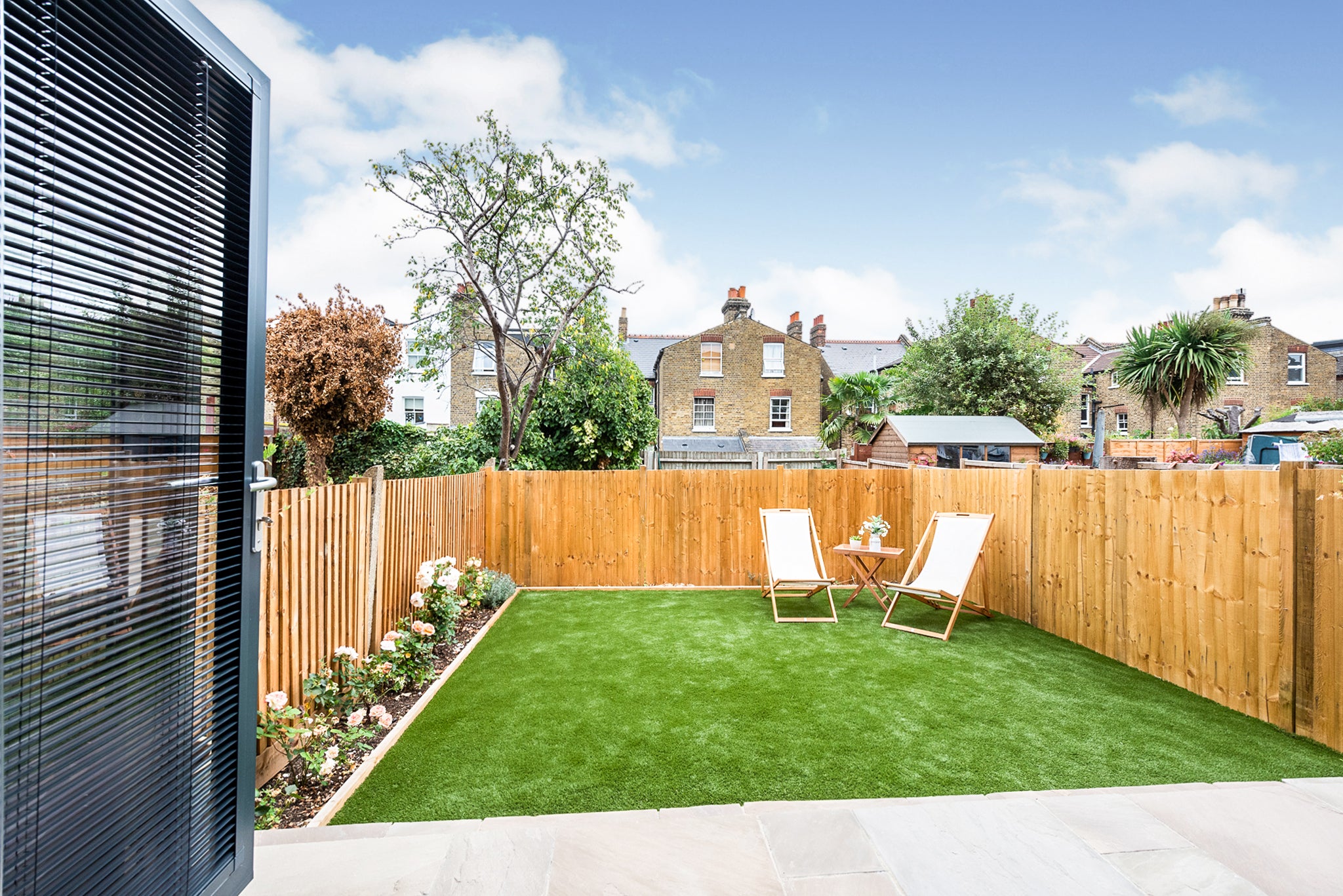 Flat Thurlestone Road in Greater London