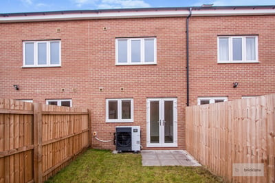 House Knovill Close in Bristol