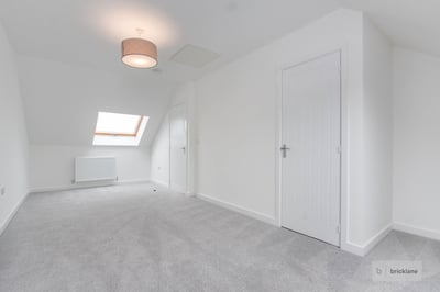 House Knovill Close in Bristol