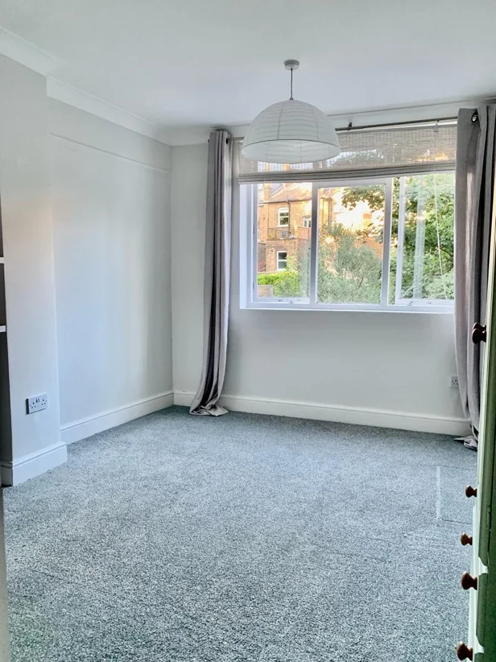 Flat Saint Thomas's Road in Greater London