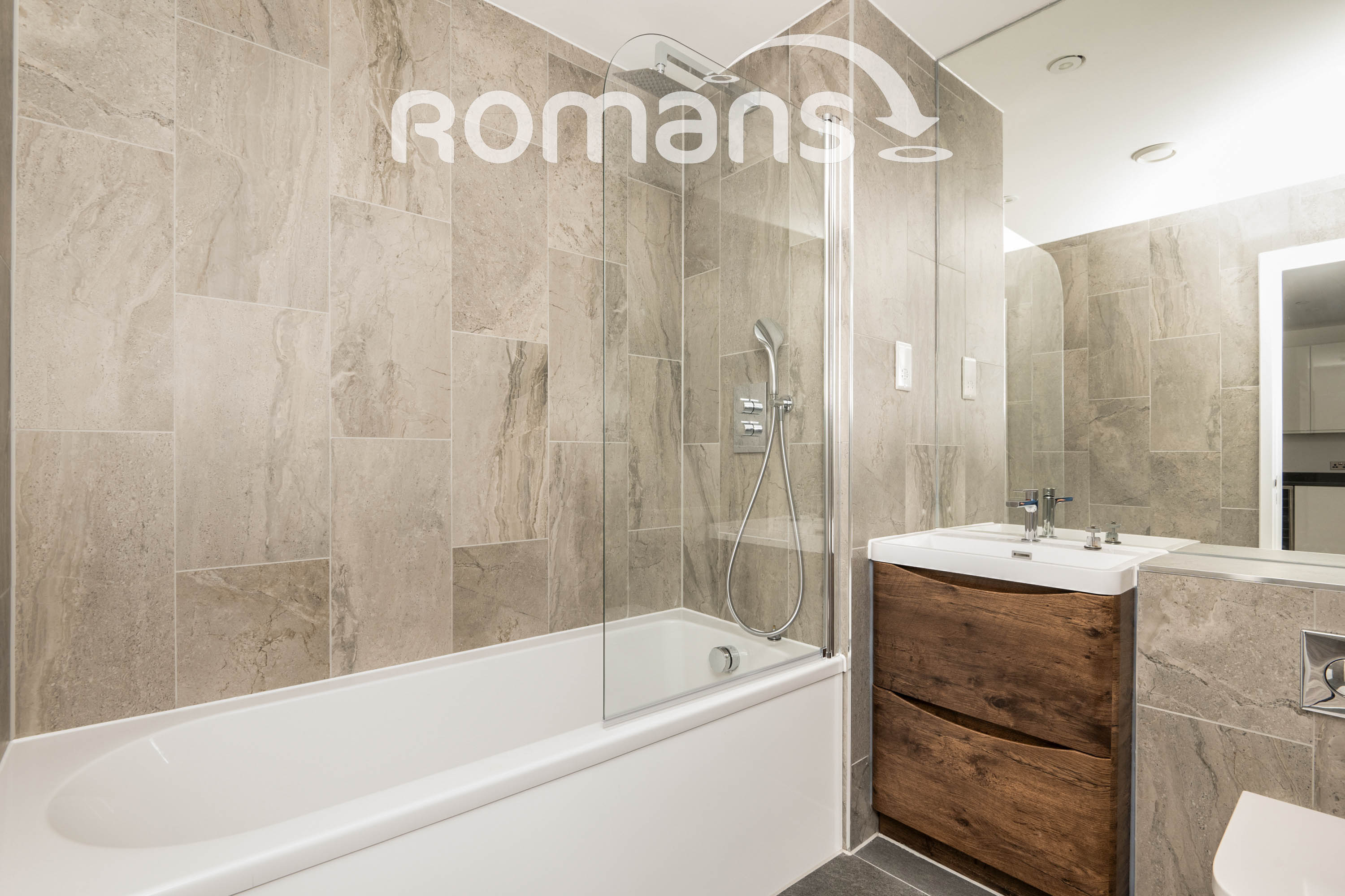 Flat Lyon Way in Camberley