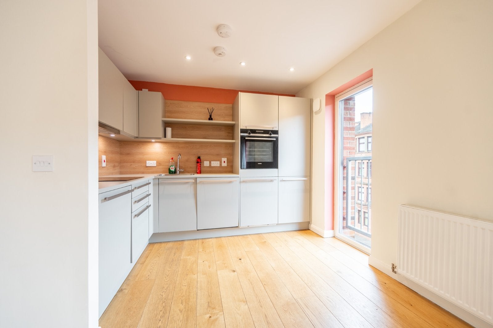Flat Hathaway Street in Glasgow