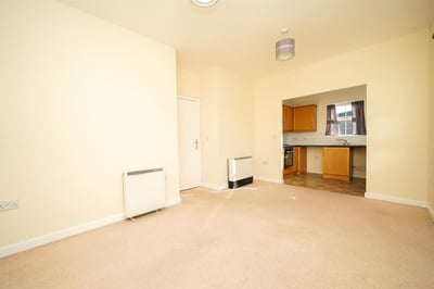 Flat Stanbridge Road in Leighton Buzzard