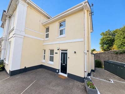 House Sunbury Hill in Torquay