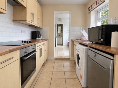 Room Oving Road in Chichester