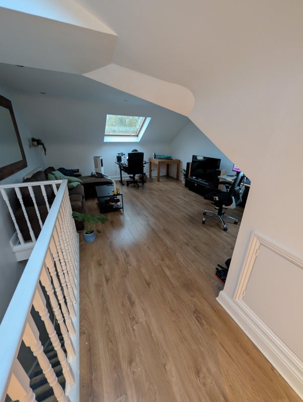 Room Hubert Grove in Greater London