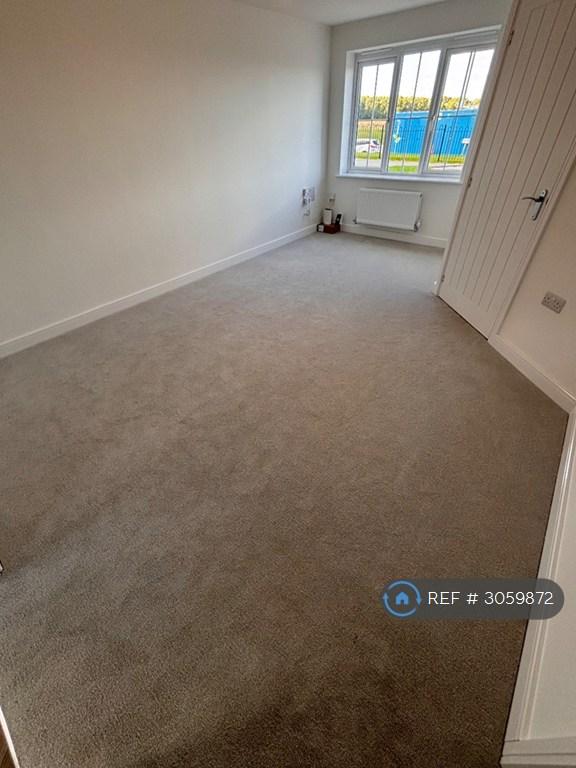 House Landseer Crescent in Charnwood