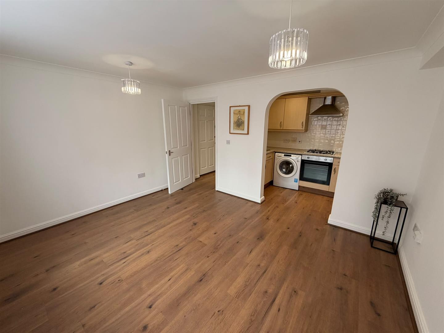 Flat Poulter Close in Bedford
