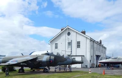 House Sheffield Close in Rushmoor