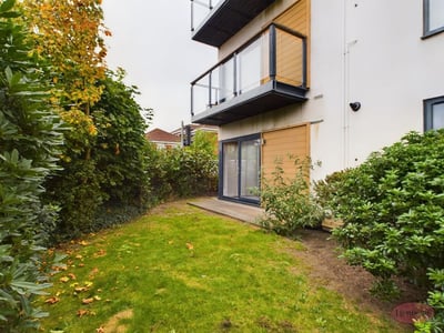 Flat Stour Road in Christchurch