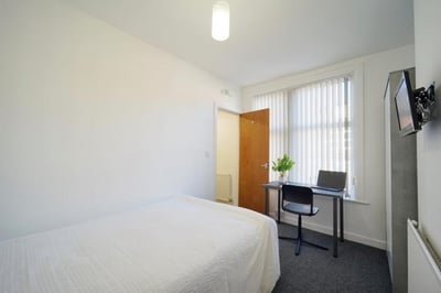House Burchett Place in Leeds