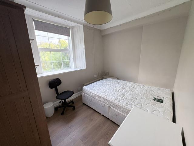 Room Queen Street in Stirling