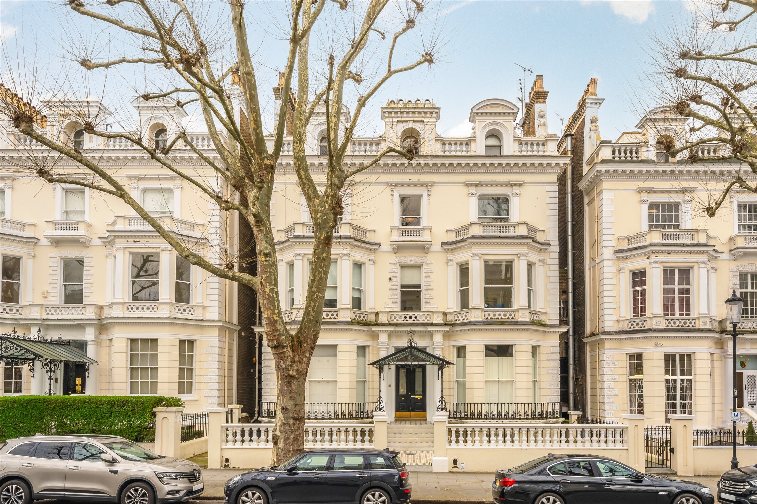 Flat Holland Park in Greater London