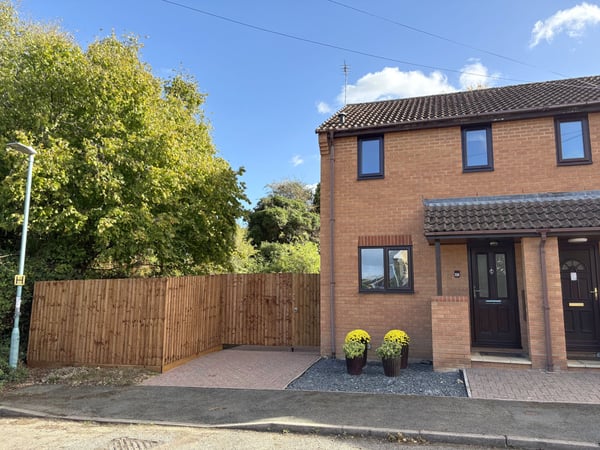 House Cotteswold Road in Tewkesbury