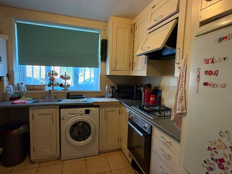 Room Whitnell Way in Greater London