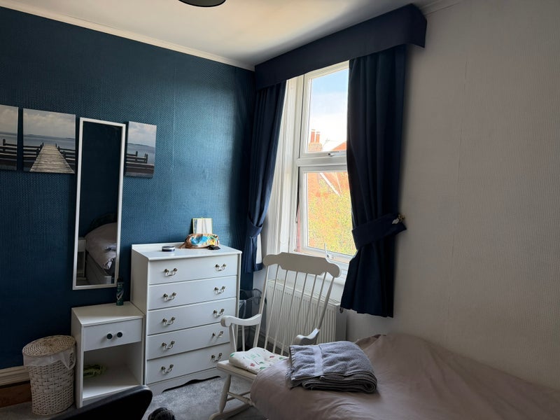 Room Morley Road in Southport