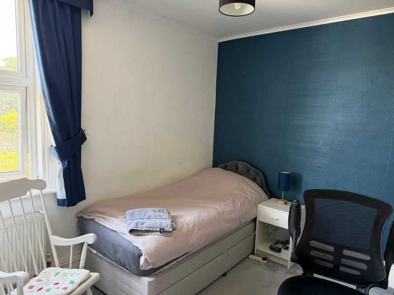 Room Morley Road in Southport