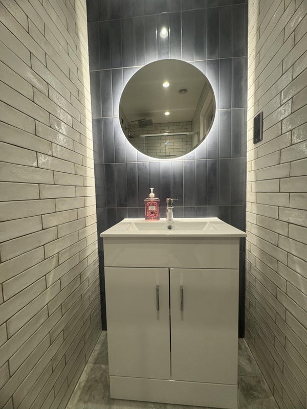 Room Putney High Street in Greater London