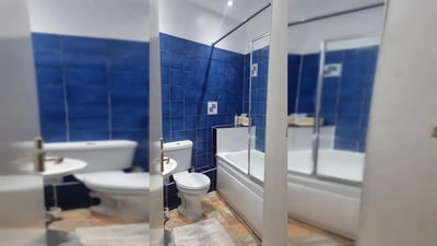 Room Wayland Avenue in Greater London