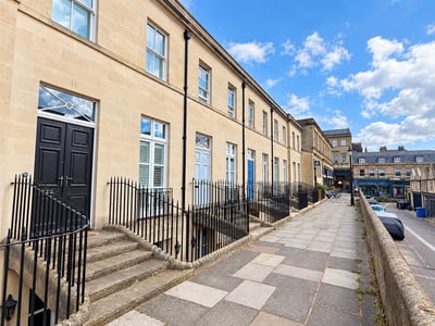 Flat Brock Street in Bath